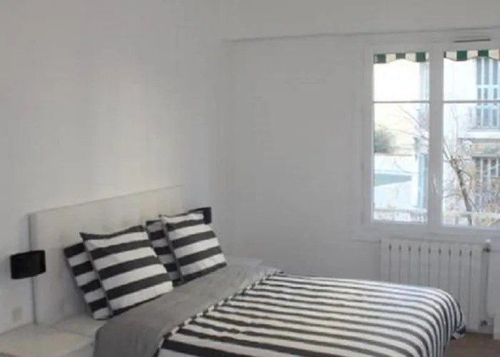 Plein Centre, Calme Et Proche De La Nizza