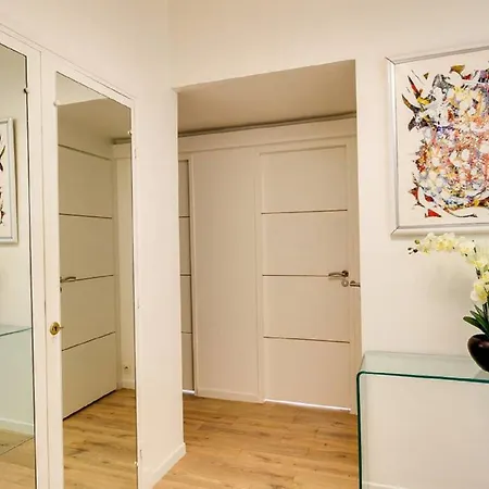 דירה Plein Centre, Calme Et Proche De La *